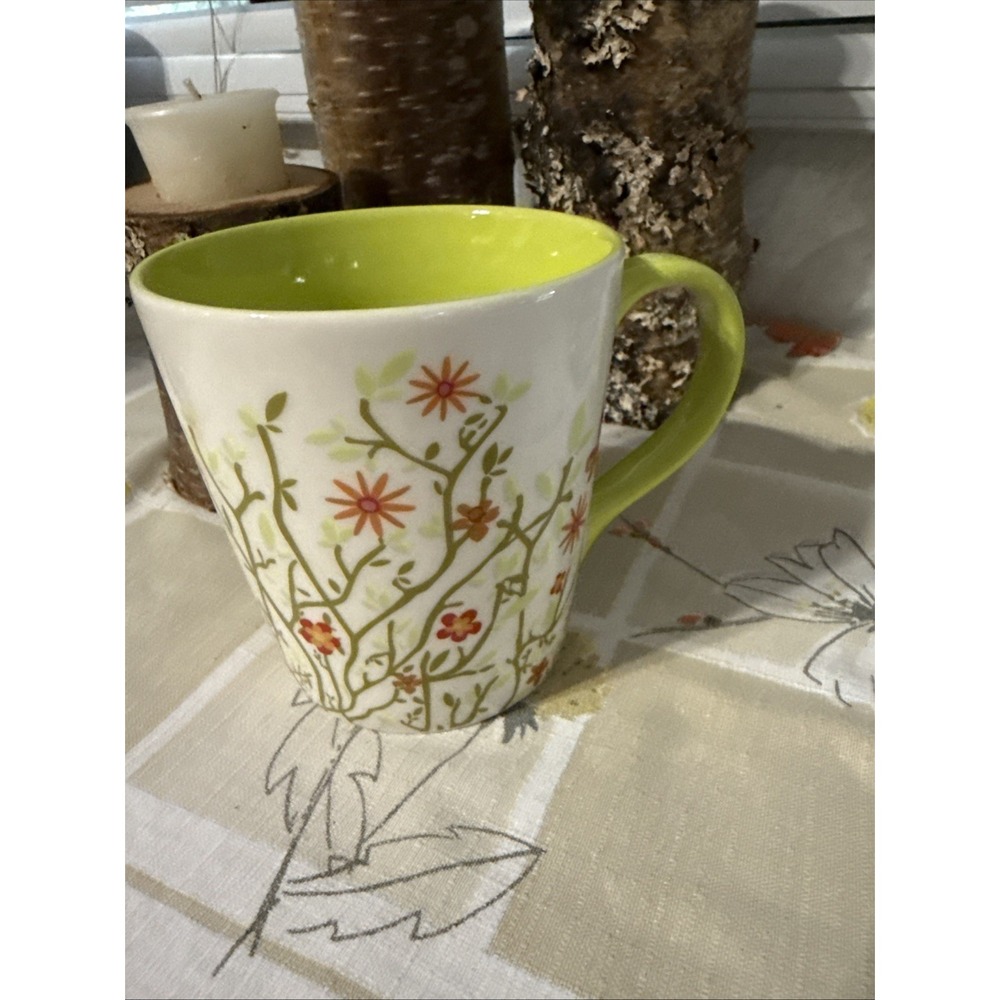 Starbucks Coffee Spring Butterfly Floral Flowers White Green Cup 2007 Mug 12 oz - Picture 4 of 8